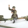 Советская 76-мм противотанковая пушка ЗИС-3 с расчетом 1/35
