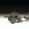 Советская 76-мм противотанковая пушка ЗИС-3 с расчетом 1/35
