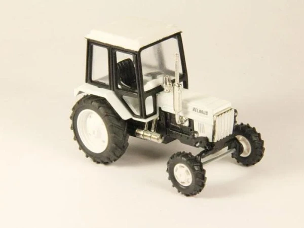 Сувенирная модель трактора МТЗ-82 Люкс-2 Belarus металл (белый) 1:43