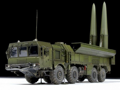Сборная модель ZVEZDA Ракетный комплекс "Искандер-М", подарочный набор, 1/72