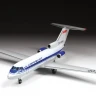 Турбореактивный пассажирский самолет Як-40 1/144