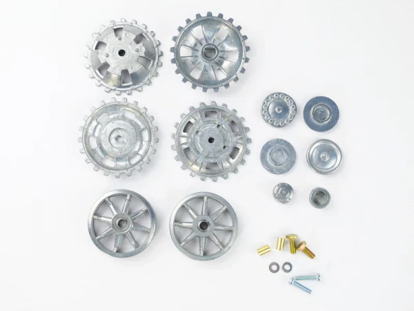 Ведущая звездочка 2 шт и ленивец 2 штуки для танка Panzer III (металл)